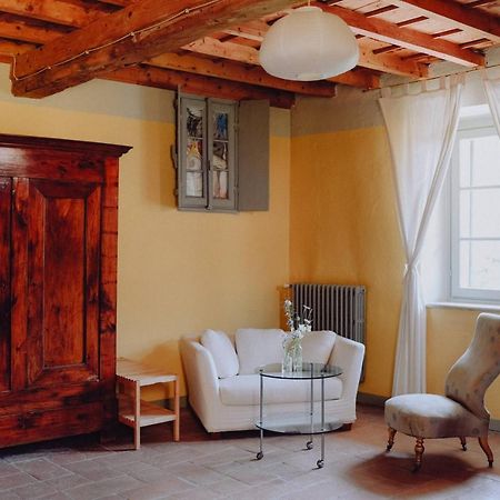 Bed And Breakfast Locanda Lugagnano カッシネッタ・ディ・ルガニャーノ エクステリア 写真