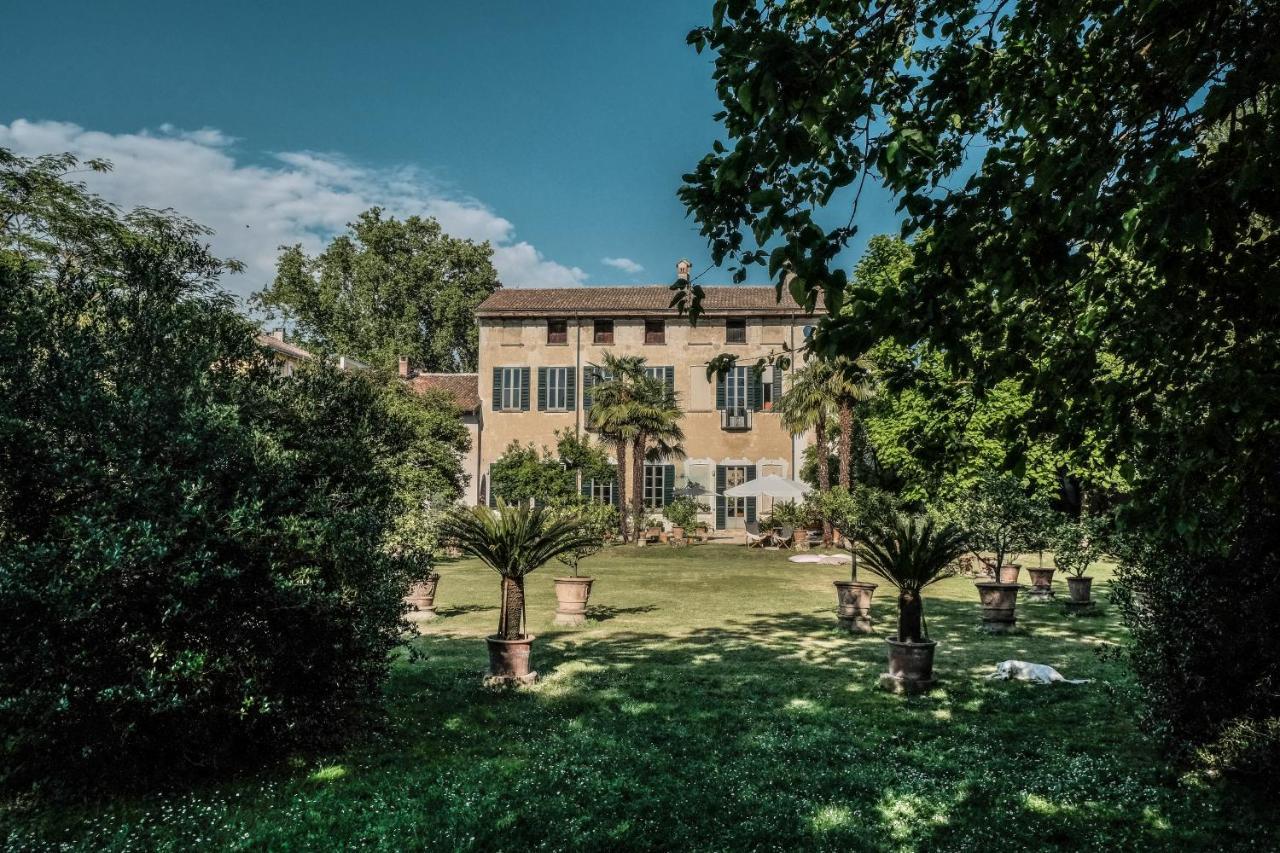 Bed And Breakfast Locanda Lugagnano カッシネッタ・ディ・ルガニャーノ エクステリア 写真