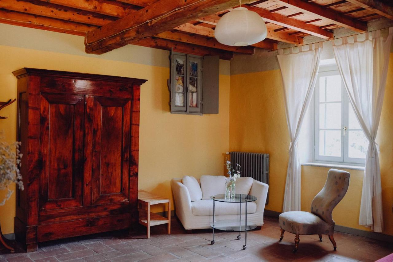 Bed And Breakfast Locanda Lugagnano カッシネッタ・ディ・ルガニャーノ エクステリア 写真